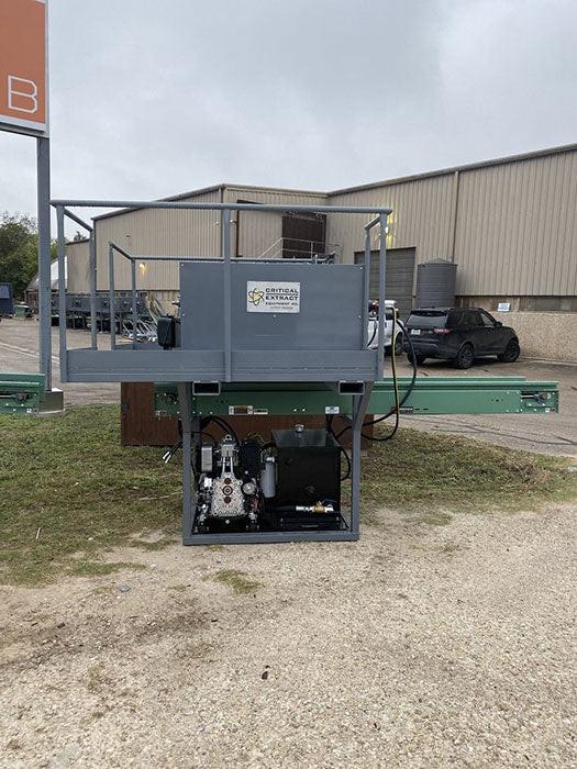 Critical Extract MAXPRO 4 ft Vertical 1-40+ Acre Industrial Bucking Machine - Diesel Engine & Hydraulic Drive