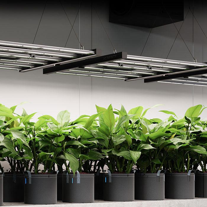 AC Infinity IONFRAME EVO8 730 Watt LED Grow Light With Samsung LM301H EVO Diodes