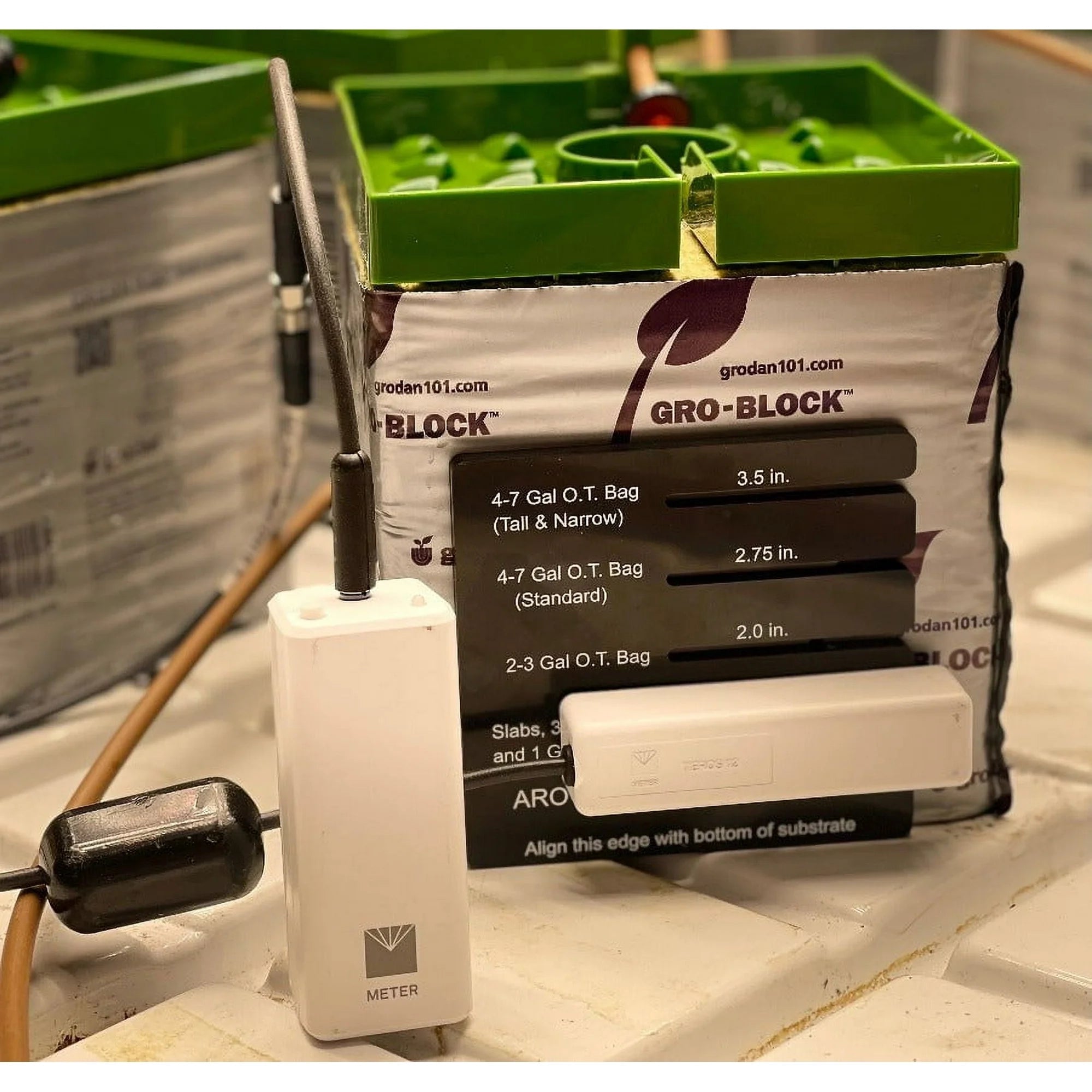 AROYA SOLUS 3 in 1 Wireless EC/Temp/Soil Teros 12 Moisture Content Meter