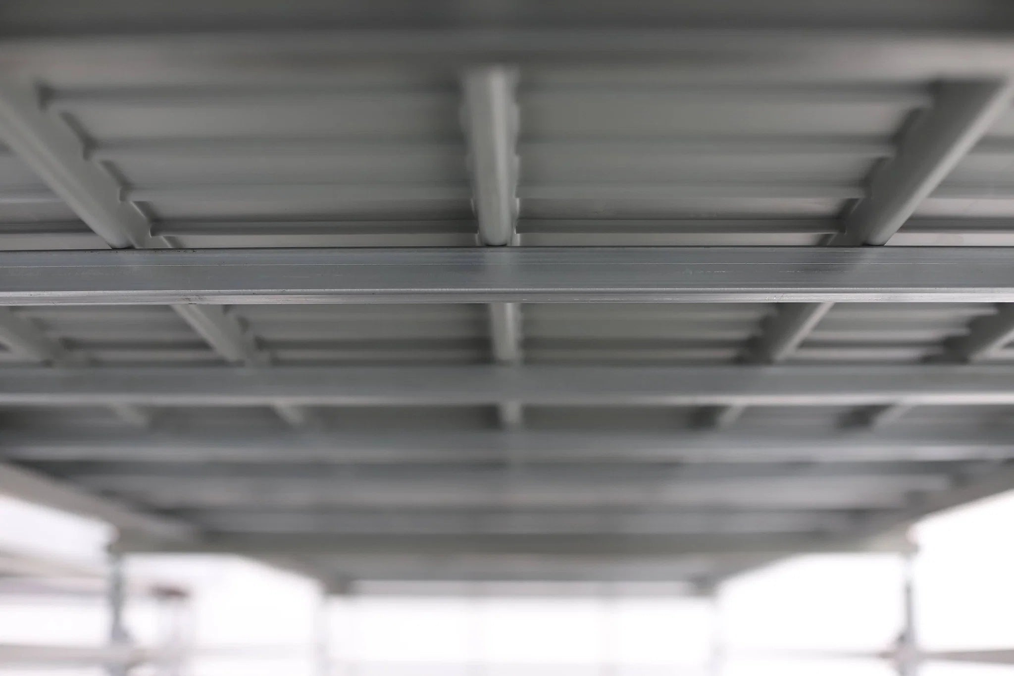 CM Horticulture ST - Stationary Bench: 6 Foot Width x 70 Foot Length x 20 Inch Height, Plastic Trays